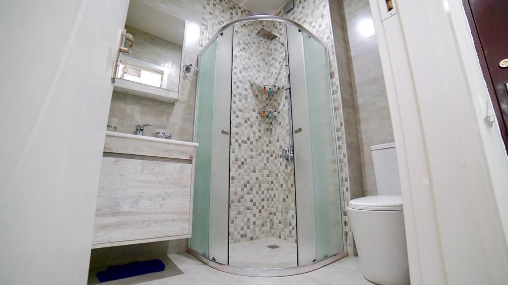 Queen Tamara Apartment バトゥーミ エクステリア 写真
